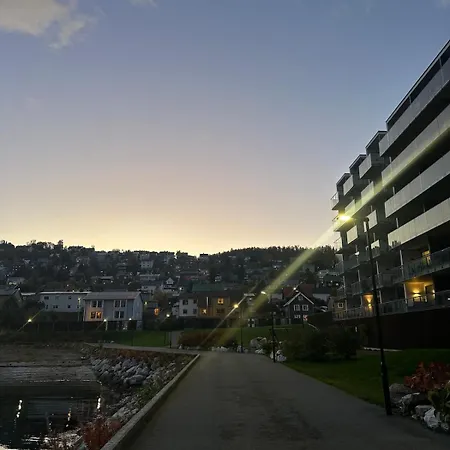 Oasis, Close To The Centre With Good Bus Connections Tromsø