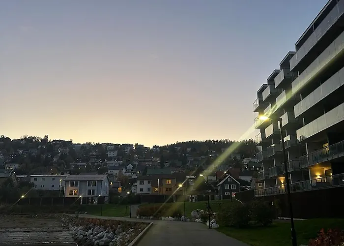 Oasis, Close To The Centre With Good Bus Connections טרומסה
